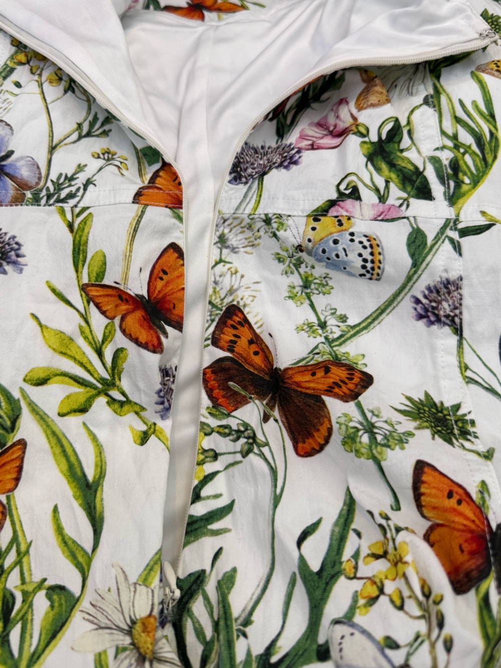 Avec Les Filles A-Line Midi Dress Size 14
Butterfly Print Cottage Feminine NWT - Picture 15 of 15